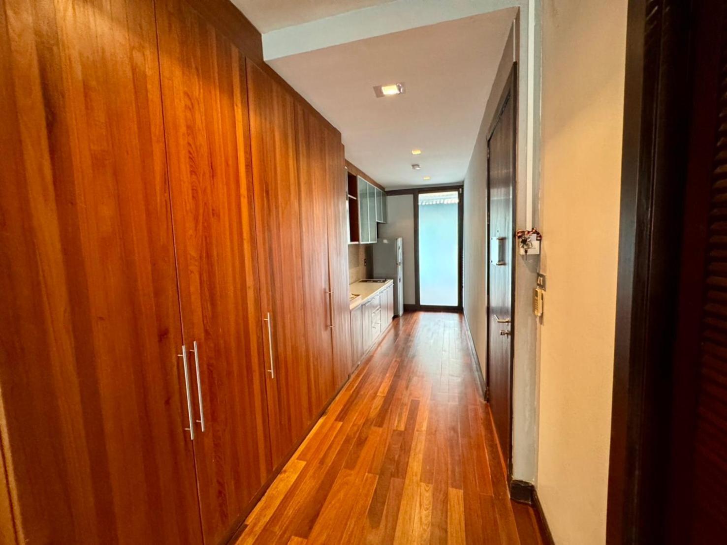Wish Inn Silom - วิช อินน์ สีลม X Бангкок Экстерьер фото