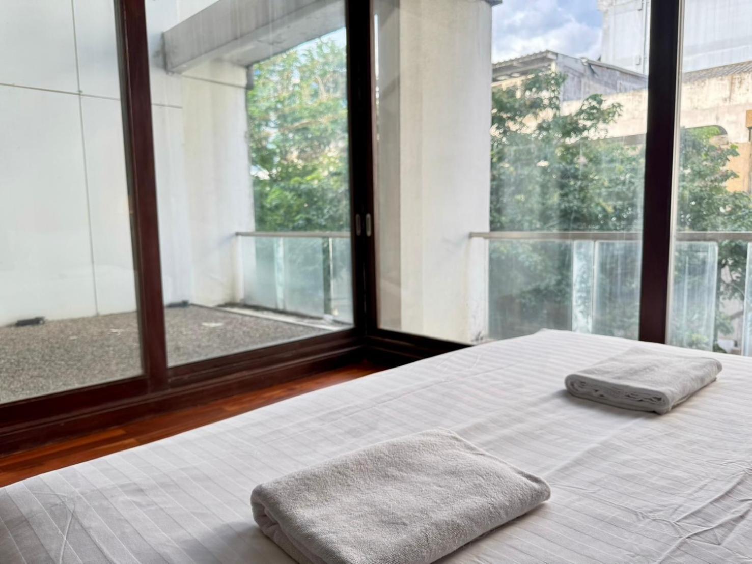 Wish Inn Silom - วิช อินน์ สีลม X Бангкок Экстерьер фото
